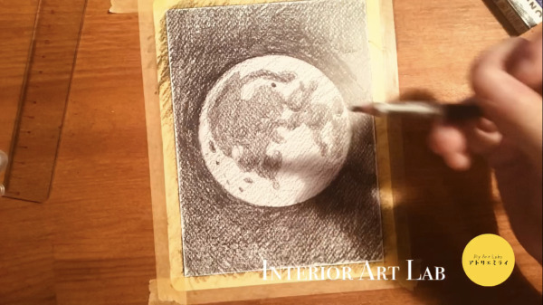 月の簡単な描き方 鉛筆とポスカで描くリアルな月のイラスト 山梨絵画教室アート 山梨 絵画教室 アート デザイン Diyartlabo アトリエミライ